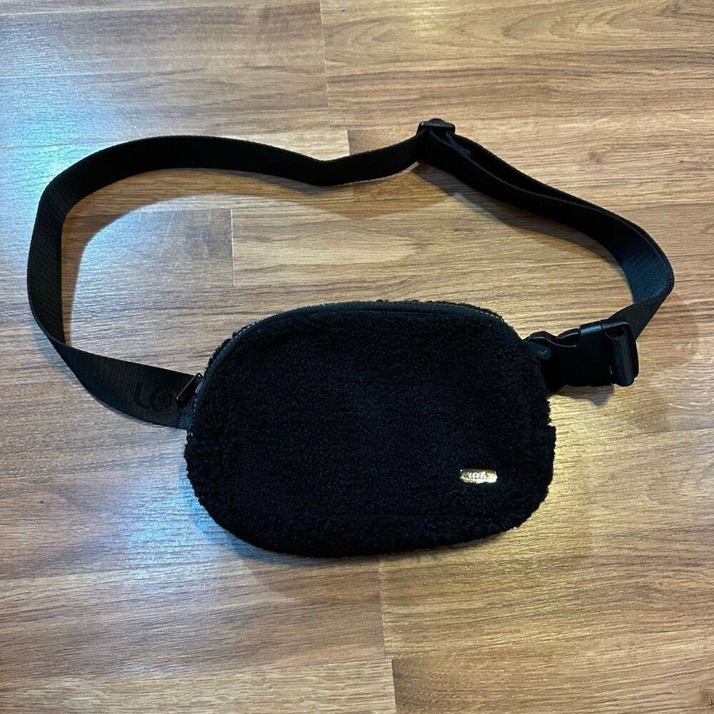 Lole Fleece Crossbody Waist Belt Bag black